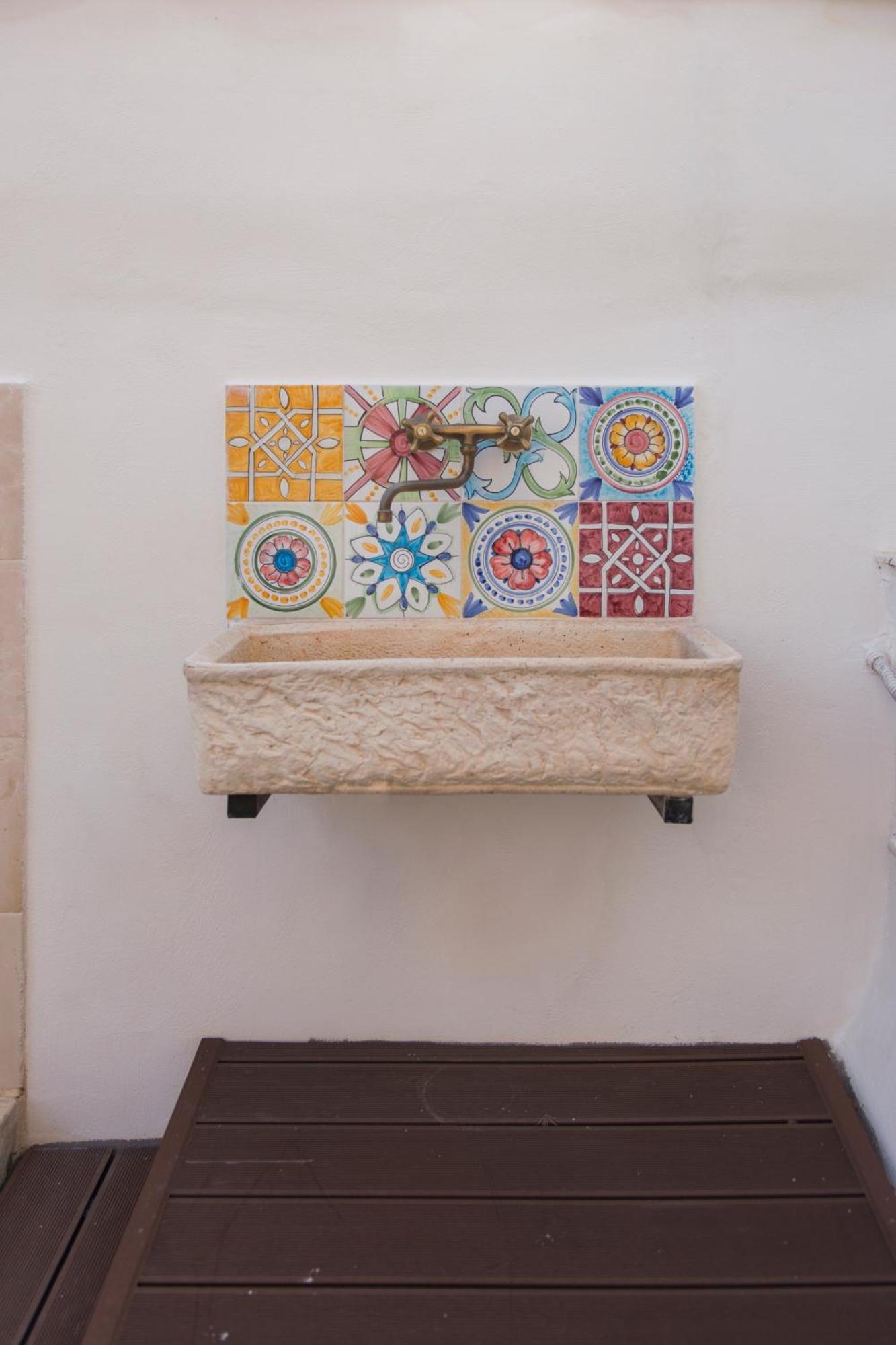 דירות מונופולי A Casa Di Lavinia מראה חיצוני תמונה