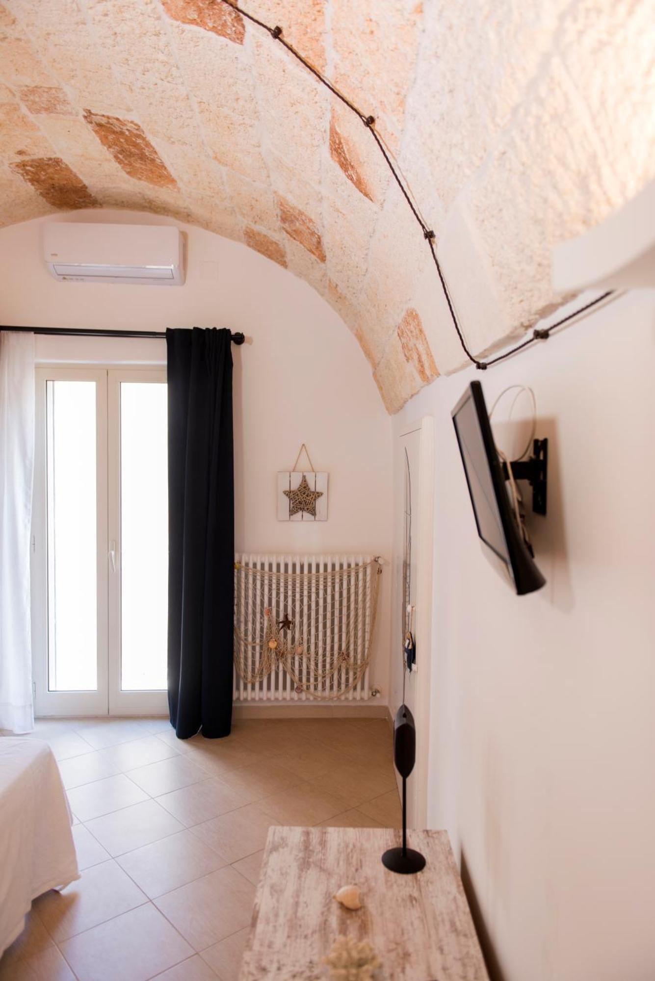 דירות מונופולי A Casa Di Lavinia מראה חיצוני תמונה