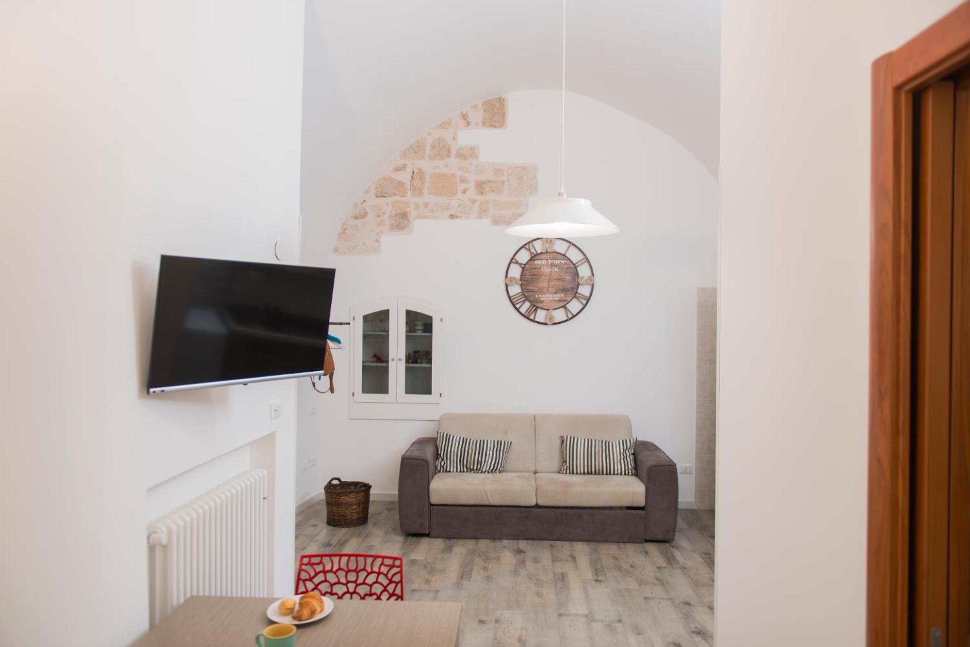 דירות מונופולי A Casa Di Lavinia מראה חיצוני תמונה